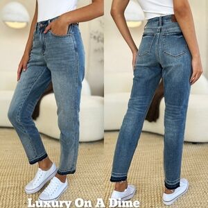 Judy Blue Mid-Rise Slim Fit Jeans Ridged Back Magic Released Raw Hem Denim Pants